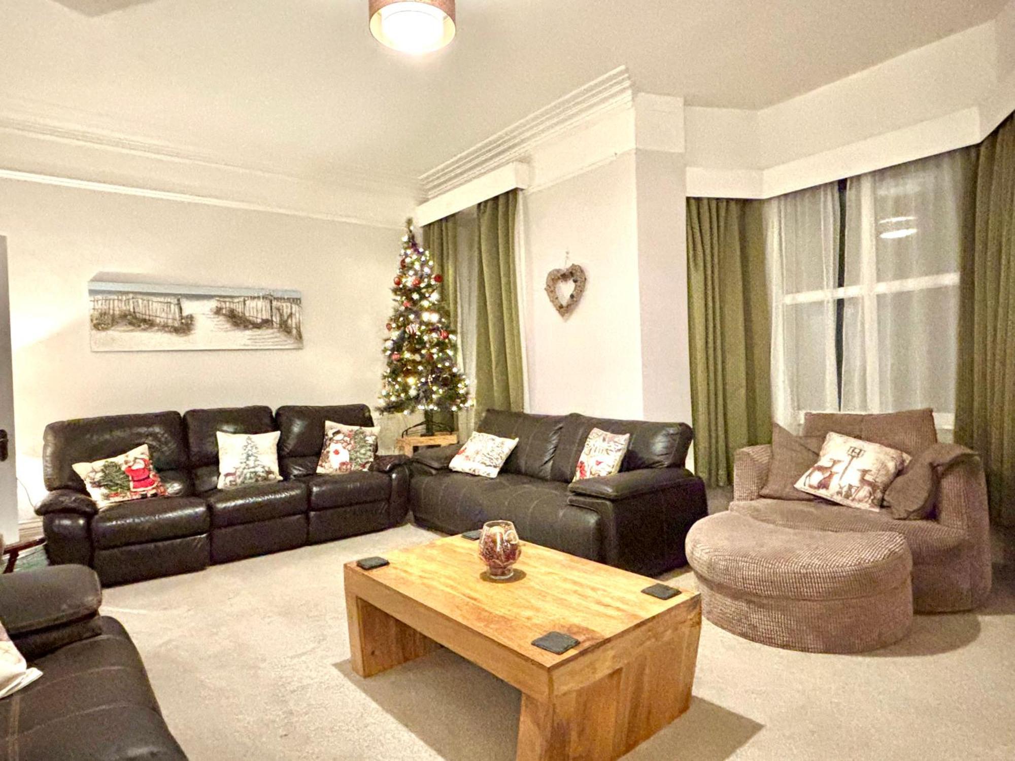 Tidesreach Filey, Sleeps 13, Close To Beach Exteriér fotografie